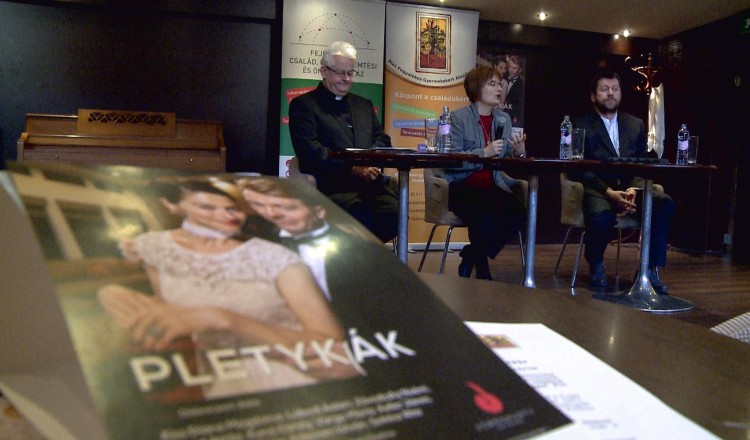 Akadálymentesített Pletykák