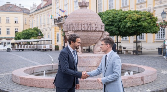 Dolhai Attilát választotta a Vörösmarty Színház igazgatójának Székesfehérvár Közgyűlése