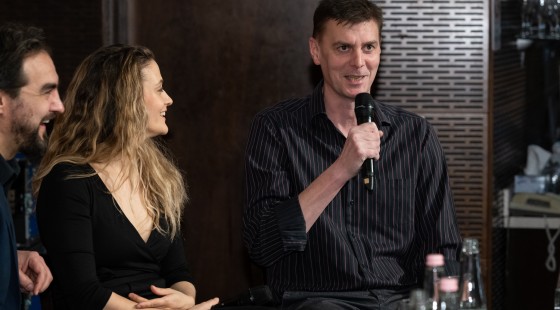 NEGYEDIK ALKALOMMAL IS TELTHÁZ ELŐTT ZAJLOTT A MŰVÉSZKIJÁRÓ