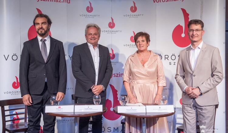Újabb öt év közös működtetésben – állami és önkormányzati közös szerepvállalás a Vörösmarty Színházért