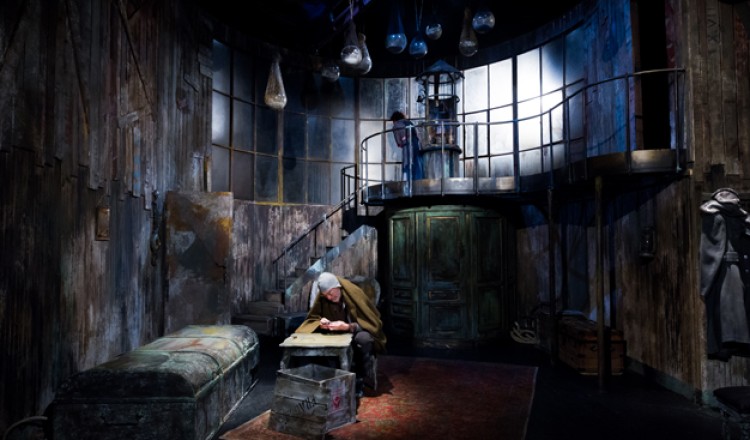 Play Strindberg