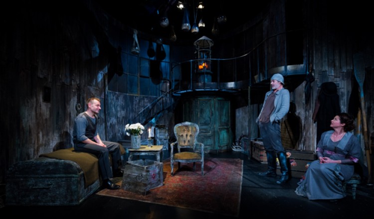 Play Strindberg