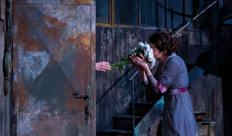 Play Strindberg